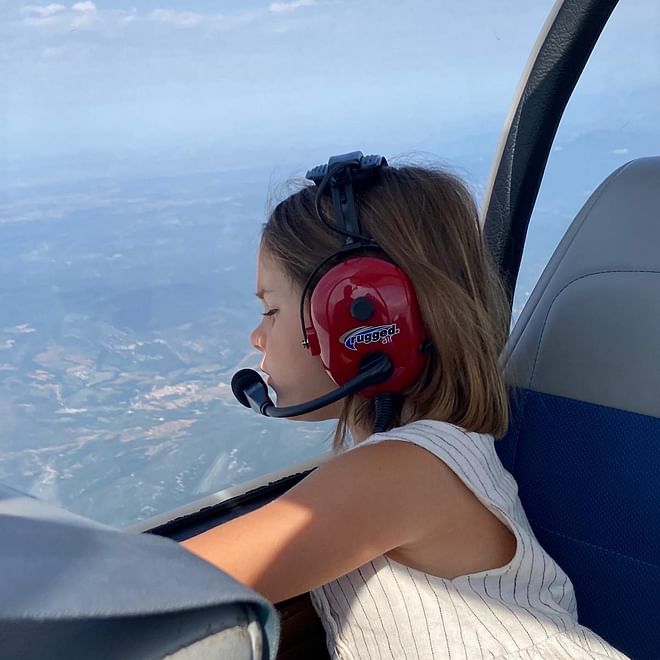 Private 45-minute light-aircraft flight over the Tena valley
