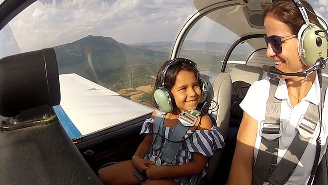 Private 45-minute light-aircraft flight over the Tena valley — photo 5
